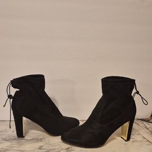 Elegant Black Ankle Boots with Gold Heel